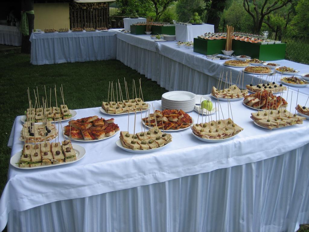 Agriturismo Ristorante Albachiara Villa Carpeneto Bagian luar foto