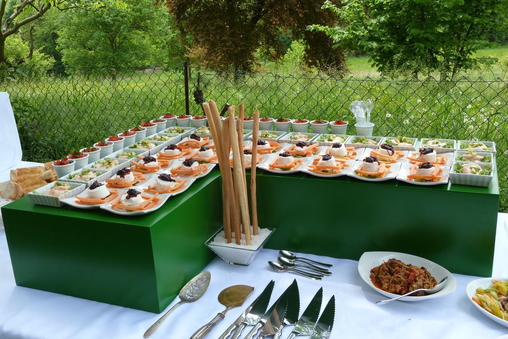 Agriturismo Ristorante Albachiara Villa Carpeneto Bagian luar foto